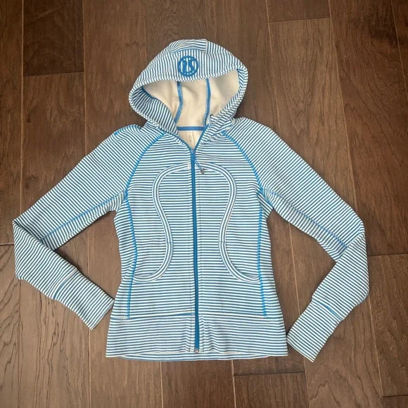 Lululemon Scuba Sweater - Picture 2 of 5